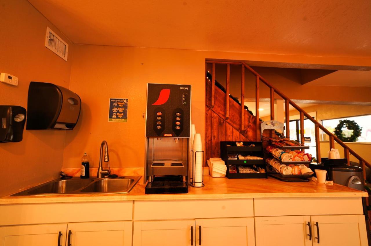 Sandals Inn เดย์โทนาบีช ภายนอก รูปภาพ